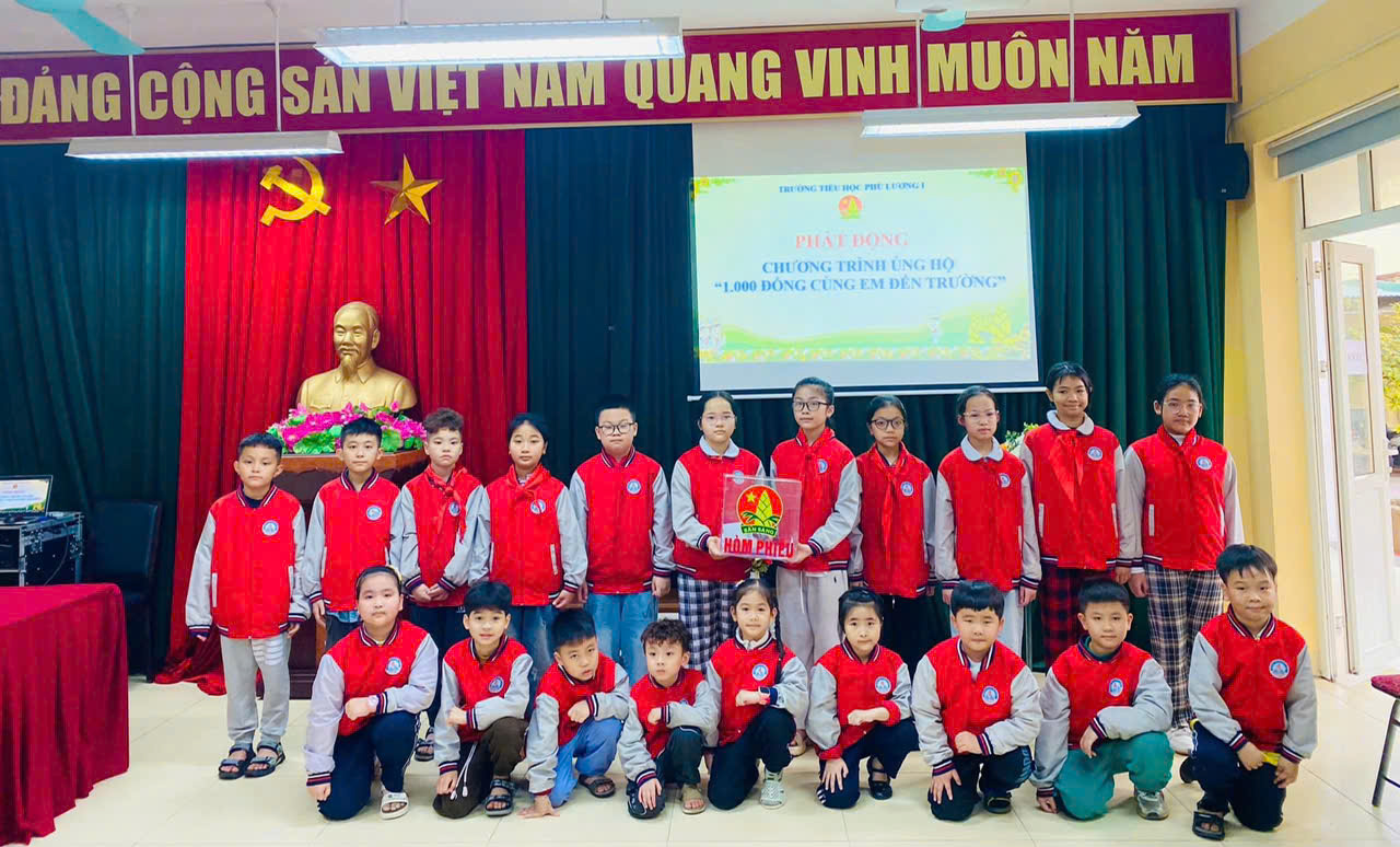 Trường Tiểu học Phú Lương I phát động chương trình ủng hộ “1.000 đồng cùng em đến trường” để chung tay giúp đỡ các bạn học sinh có hoàn cảnh khó khăn, vượt khó học tốt trên địa bàn phường.♥️